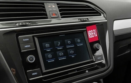 Volkswagen Tiguan II, 2021 год, 2 360 000 рублей, 19 фотография