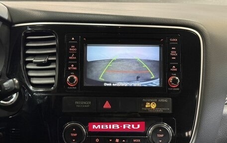 Mitsubishi Outlander III рестайлинг 3, 2013 год, 1 299 000 рублей, 15 фотография