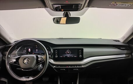 Skoda Octavia IV, 2021 год, 2 370 000 рублей, 9 фотография