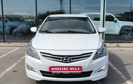 Hyundai Solaris II рестайлинг, 2015 год, 1 100 000 рублей, 3 фотография