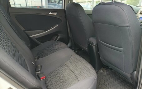Hyundai Solaris II рестайлинг, 2015 год, 1 100 000 рублей, 10 фотография