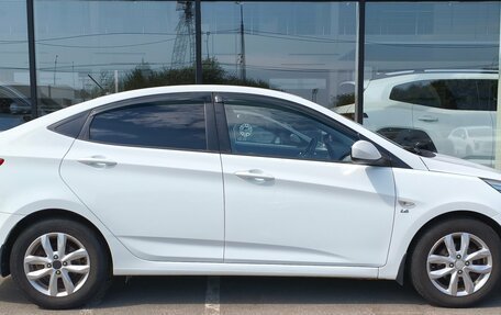Hyundai Solaris II рестайлинг, 2015 год, 1 100 000 рублей, 6 фотография
