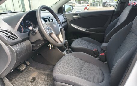 Hyundai Solaris II рестайлинг, 2015 год, 1 100 000 рублей, 8 фотография