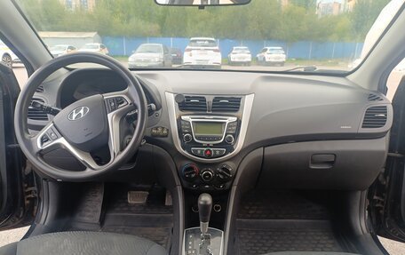 Hyundai Solaris II рестайлинг, 2011 год, 420 000 рублей, 1 фотография