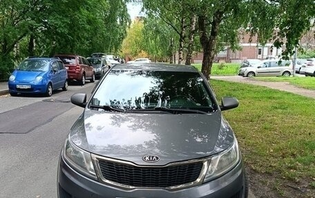KIA Rio III рестайлинг, 2012 год, 590 000 рублей, 1 фотография