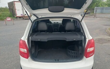 Skoda Fabia II, 2009 год, 350 000 рублей, 8 фотография