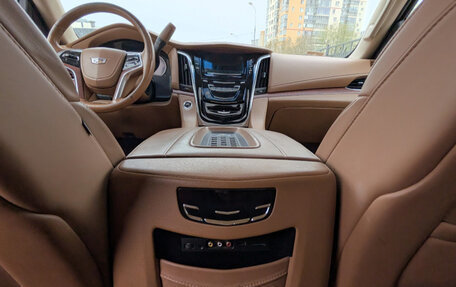 Cadillac Escalade IV, 2016 год, 3 550 000 рублей, 16 фотография
