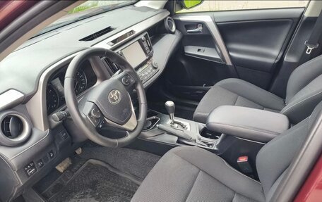 Toyota RAV4, 2017 год, 2 300 000 рублей, 9 фотография
