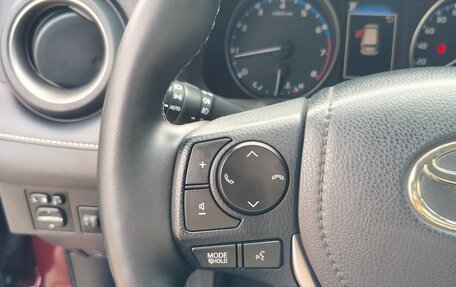 Toyota RAV4, 2017 год, 2 300 000 рублей, 10 фотография