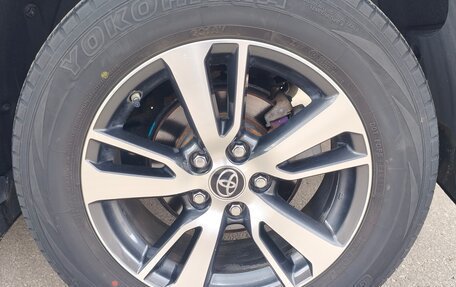 Toyota RAV4, 2017 год, 2 300 000 рублей, 20 фотография