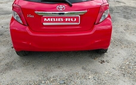 Toyota Vitz, 2012 год, 650 000 рублей, 3 фотография
