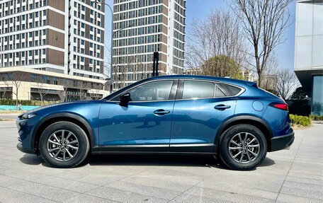Mazda CX-4, 2022 год, 2 230 000 рублей, 7 фотография
