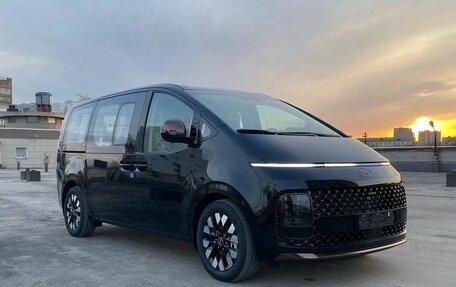 Hyundai Staria, 2025 год, 6 500 000 рублей, 3 фотография