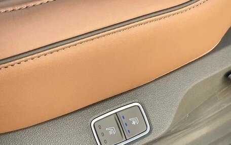Hyundai Staria, 2025 год, 6 500 000 рублей, 14 фотография