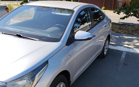 Hyundai Solaris II рестайлинг, 2019 год, 1 190 000 рублей, 3 фотография