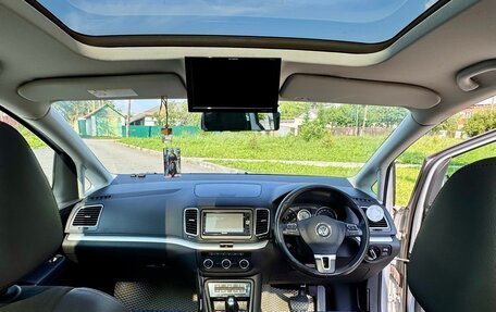 Volkswagen Sharan II, 2011 год, 1 249 000 рублей, 12 фотография
