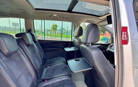 Volkswagen Sharan II, 2011 год, 1 249 000 рублей, 13 фотография