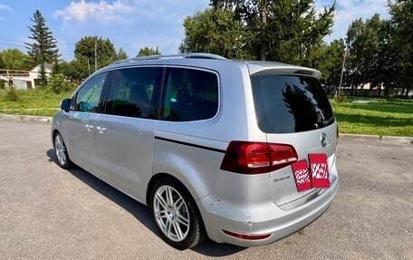 Volkswagen Sharan II, 2011 год, 1 249 000 рублей, 6 фотография