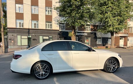 Mercedes-Benz E-Класс, 2021 год, 5 750 000 рублей, 3 фотография