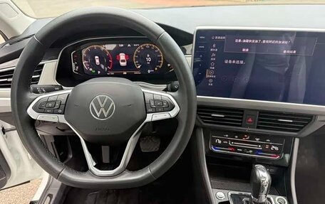 Volkswagen Bora, 2022 год, 1 800 000 рублей, 11 фотография