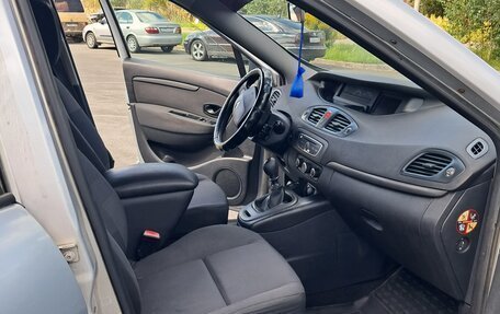 Renault Scenic III, 2010 год, 650 000 рублей, 6 фотография