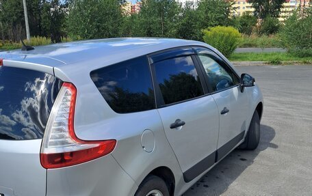 Renault Scenic III, 2010 год, 650 000 рублей, 4 фотография