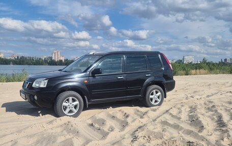 Nissan X-Trail, 2002 год, 650 000 рублей, 3 фотография
