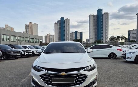 Chevrolet Malibu IX, 2022 год, 1 700 000 рублей, 2 фотография