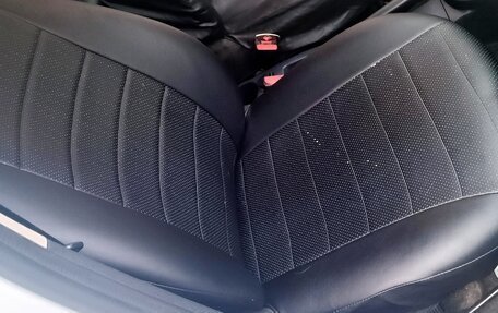 Renault Logan II, 2019 год, 630 000 рублей, 8 фотография