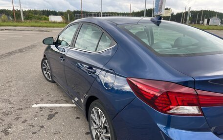 Hyundai Elantra VI рестайлинг, 2020 год, 1 900 000 рублей, 4 фотография