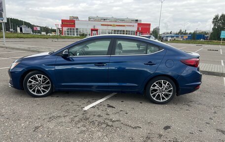 Hyundai Elantra VI рестайлинг, 2020 год, 1 900 000 рублей, 6 фотография