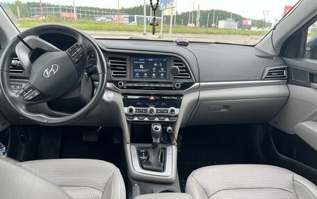 Hyundai Elantra VI рестайлинг, 2020 год, 1 900 000 рублей, 11 фотография
