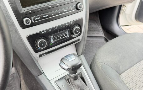 Skoda Octavia, 2012 год, 750 000 рублей, 23 фотография