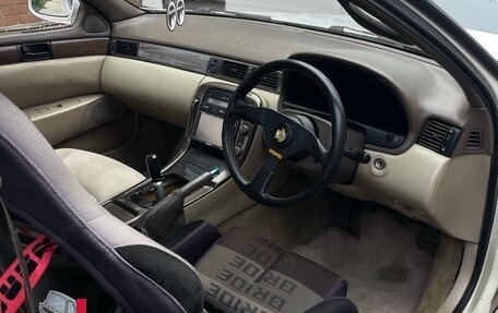 Toyota Soarer, 1994 год, 1 390 000 рублей, 22 фотография