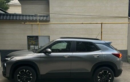 Chevrolet TrailBlazer, 2023 год, 1 815 000 рублей, 3 фотография