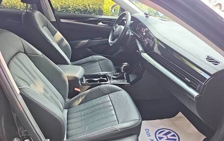 Volkswagen Passat B8 рестайлинг, 2023 год, 2 290 000 рублей, 12 фотография