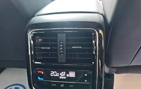 Volkswagen Passat B8 рестайлинг, 2023 год, 2 290 000 рублей, 13 фотография