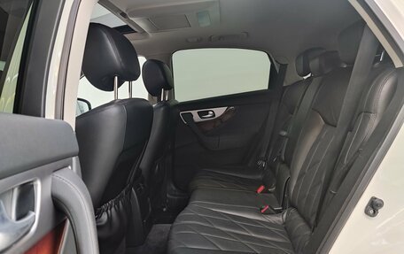 Infiniti FX II, 2011 год, 1 790 000 рублей, 17 фотография