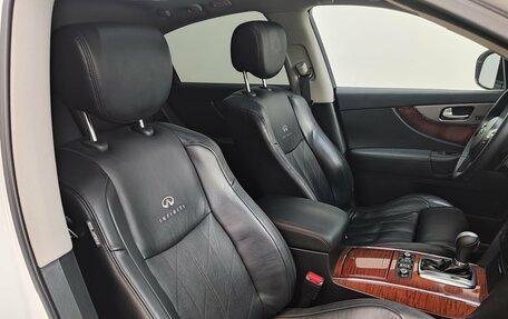 Infiniti FX II, 2011 год, 1 790 000 рублей, 21 фотография