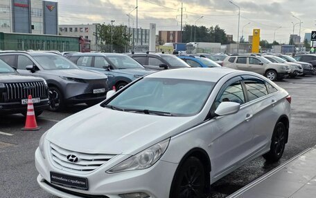 Hyundai Sonata VI, 2011 год, 715 000 рублей, 3 фотография
