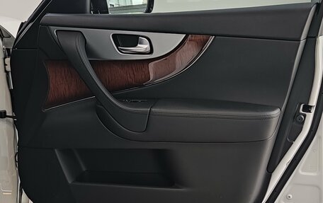 Infiniti FX II, 2011 год, 1 790 000 рублей, 36 фотография
