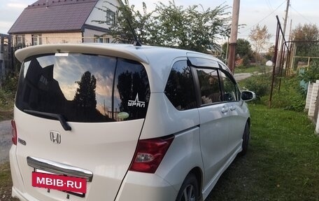 Honda Freed I, 2010 год, 890 000 рублей, 2 фотография
