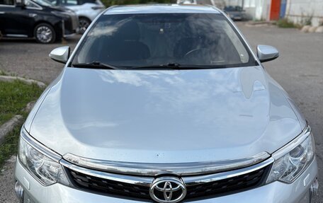 Toyota Camry, 2015 год, 1 555 555 рублей, 2 фотография