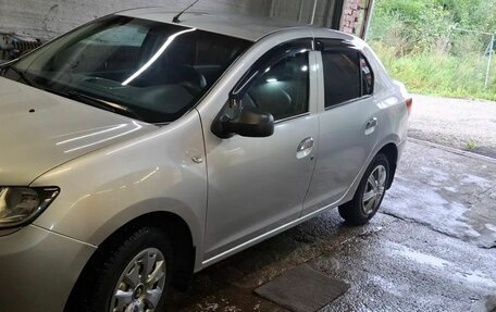 Renault Logan II, 2014 год, 700 000 рублей, 31 фотография