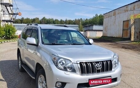 Toyota Land Cruiser Prado 150 рестайлинг 2, 2011 год, 2 300 000 рублей, 4 фотография