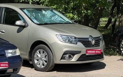 Renault Logan II, 2020 год, 900 000 рублей, 1 фотография