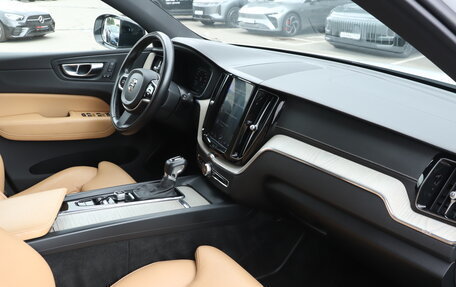 Volvo XC60 II, 2020 год, 4 160 000 рублей, 9 фотография