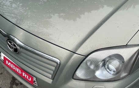 Toyota Avensis III рестайлинг, 2004 год, 680 000 рублей, 9 фотография