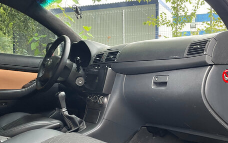 Toyota Avensis III рестайлинг, 2004 год, 680 000 рублей, 13 фотография