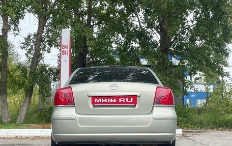 Toyota Avensis III рестайлинг, 2004 год, 680 000 рублей, 5 фотография
